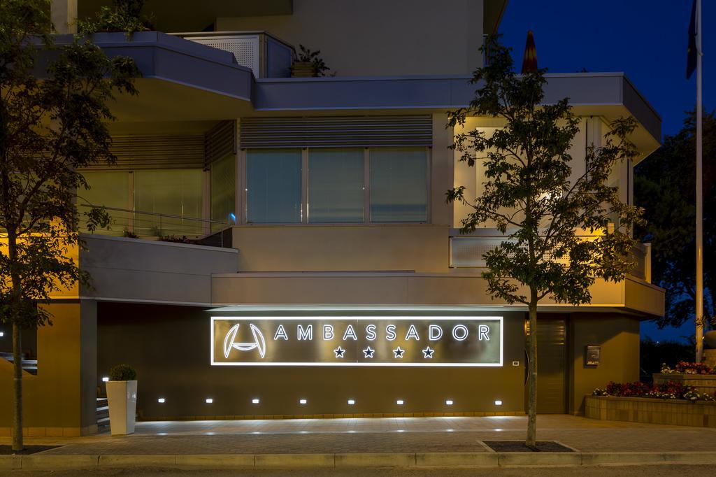 Hotel Ambassador บิบิโอเน ภายนอก รูปภาพ